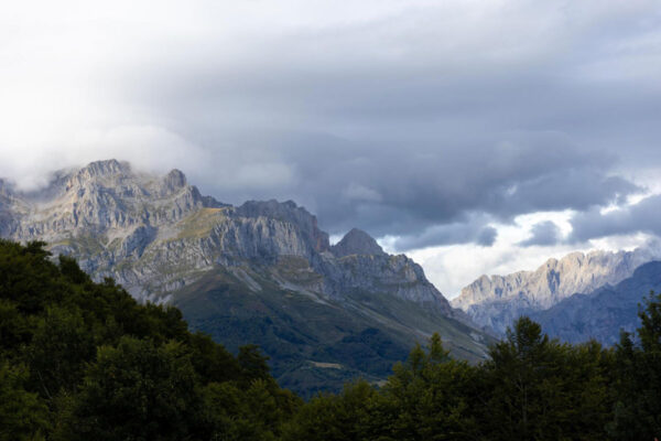 mountain tourism in spain